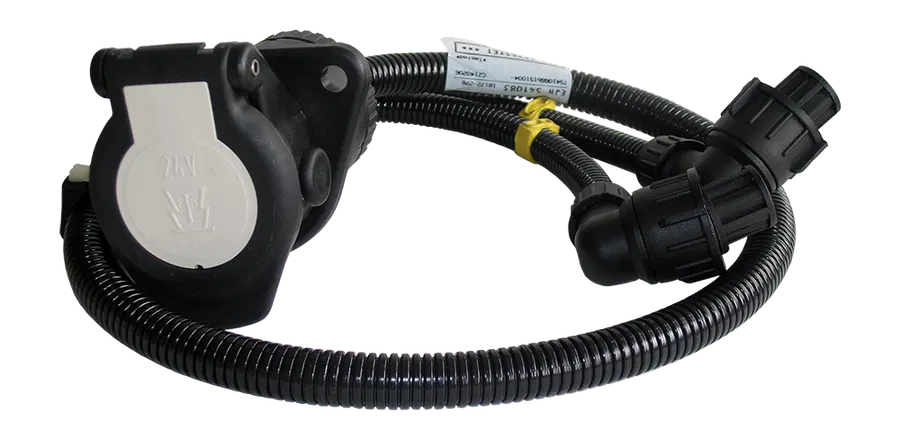 Matching cable: 15P/24V supply cable - with15P/24V supplementary socket (ISO 12098) and 2x 8P angular connector (DIN 72580)